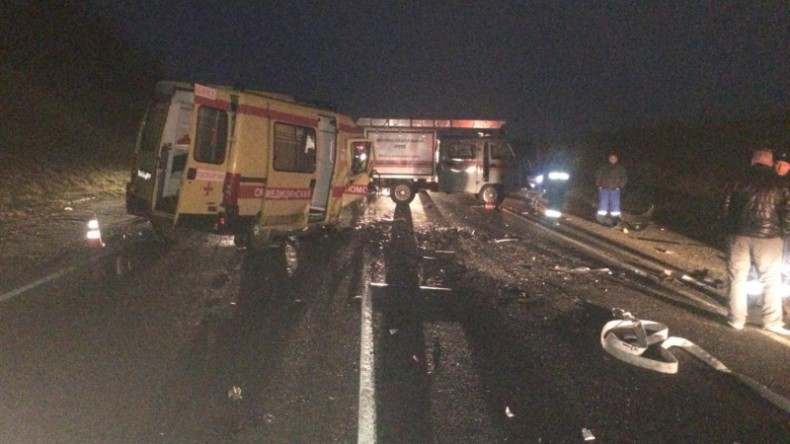 Шесть человек погибли в ДТП с участием скорой помощи в Краснодарском крае