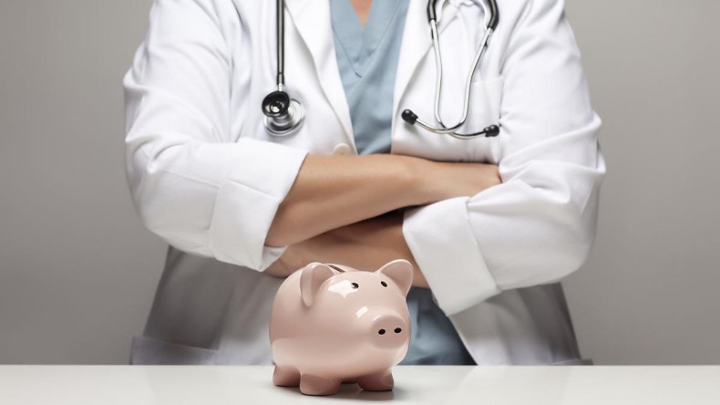 Скворцова: Зарплаты врачей за год увеличились почти на 40 процентов
