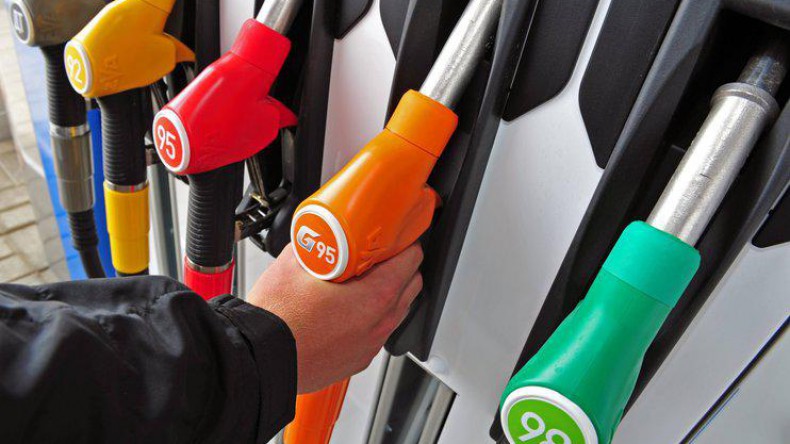 Козак: В январе рост цен на топливо составил 1,7 процента