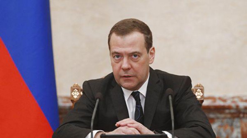 Медведев предрек дедолларизацию в мире
