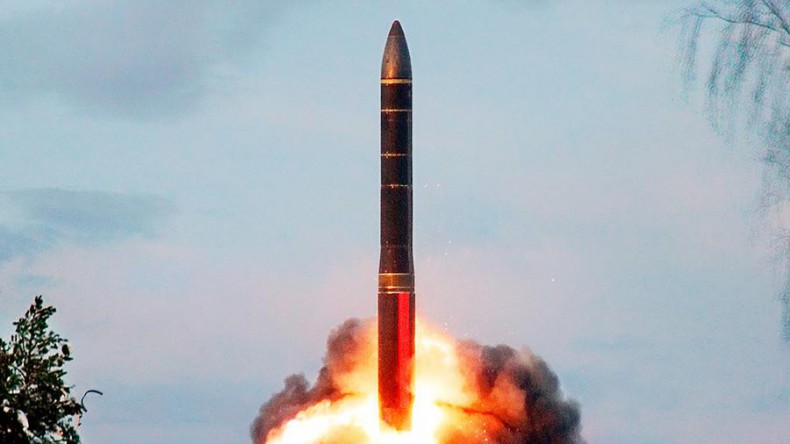 Минобороны провело пуск межконтинентальной ракеты 