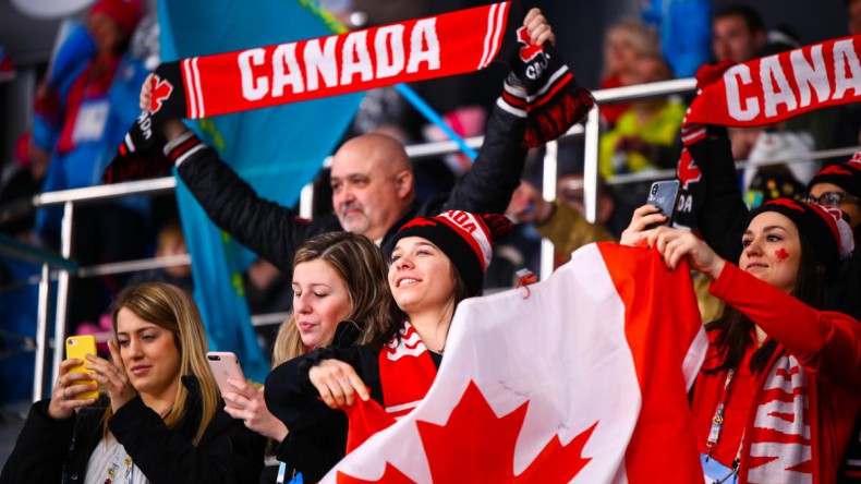 Сборная Канады стала бронзовым призером Студенческих игр по хоккею