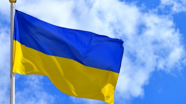 Украиских туристов выселили из греческого отеля за вывешенные флаги