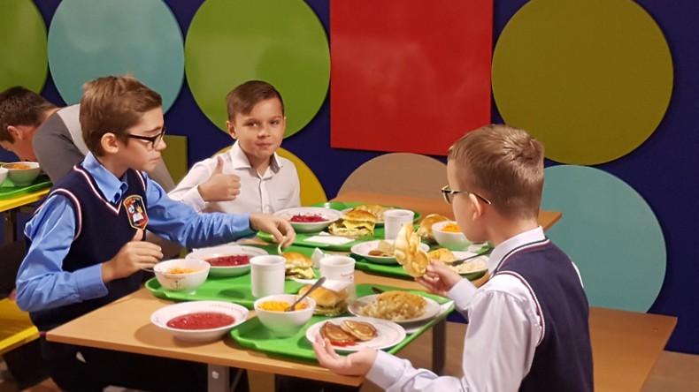 Гендиректор свердловского комбината питания: современные дети не готовы питаться правильно