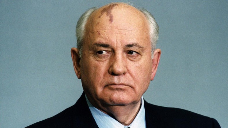 Горбачев осудил мировых политиков