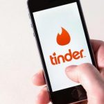 В приложении знакомств Tinder появится кнопка вызова полиции