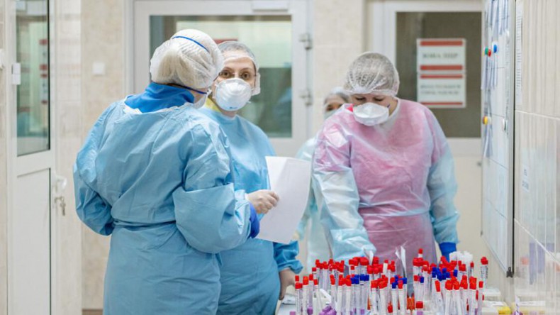 Число умерших от коронавируса в России достигло 2 580 человек