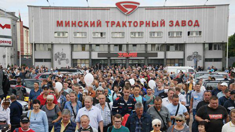 Сотрудники ОМОНа снова разогнали акцию протеста в Минске