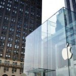 Стоимость Apple упало на рекордно высокую сумму