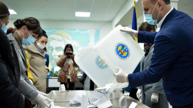 Стали известны предварительные итоги голосования за президента Молдавии