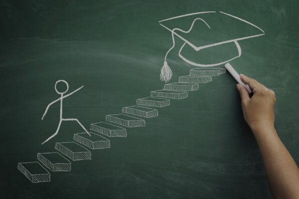 На чем остановить свой выбор в контексте образования: бакалавриат или магистратура?